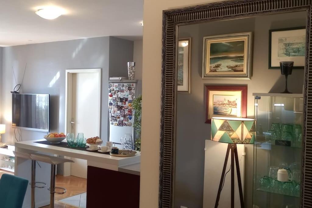 Apartment Pupila Solin Exterior photo